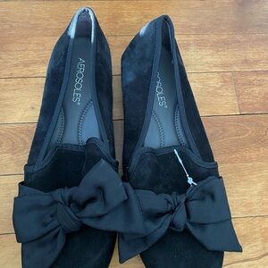 AEROSOLES Drive About Loafers - Black Suede w/ bow NWOT